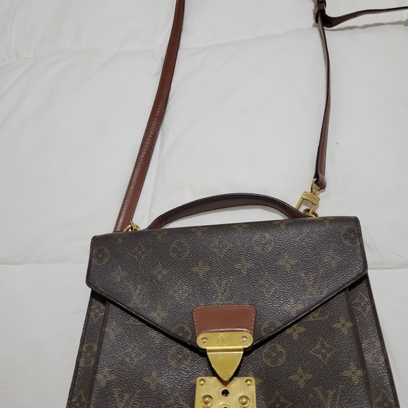 Handbags - Elegant Louis Vuitton , brown Shoulder Bag Vintage